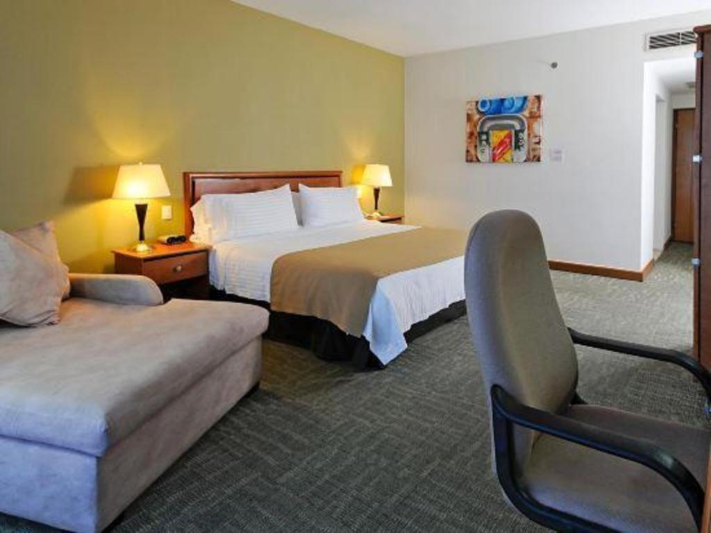 Holiday Inn Irapuato By Ihg Exterior photo